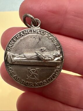 San Francisco Xavier Religious Medal Pendant - Silver Tone